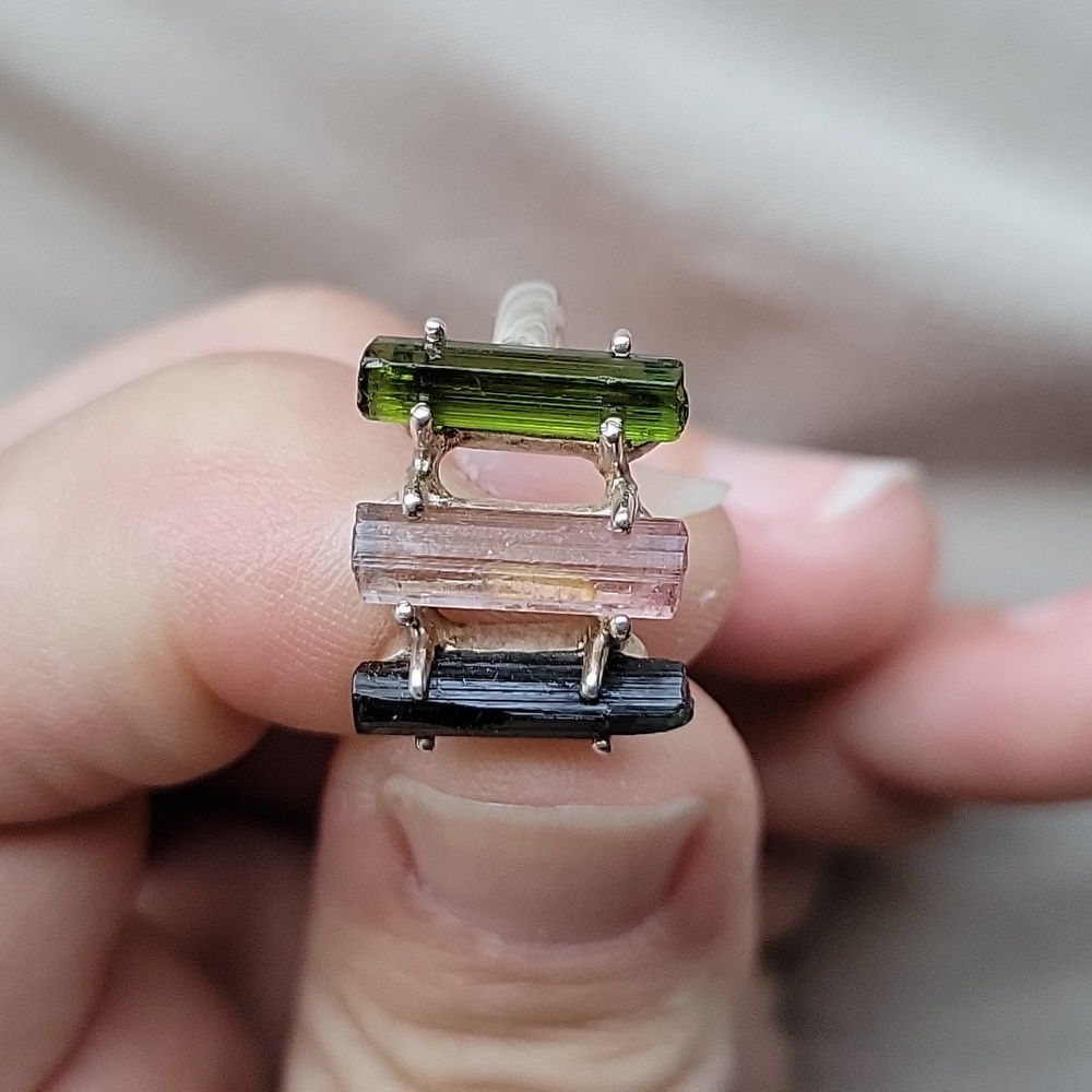 Handmade artisan modernist 925 sterling silver ring with 3 gemstones - size 8